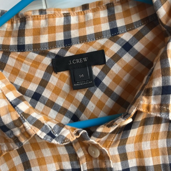 Soft button down shirt - Picture 2 of 2